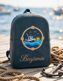Rugzak jongens nautisch marineblauw kunstleer met geborduurde naam