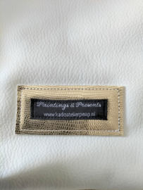 Rugzak hartje roze goud glitter wit kunstleer geborduurd sleutelhanger met naam