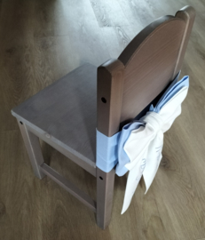 Cadeaupakket stoeltje met beer linnen strik gebreide deken en kaart naam geborduurd  (vanaf prijs)