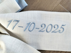 Cadeaupakket stoeltje met beer linnen strik gebreide deken en kaart naam geborduurd  (vanaf prijs)