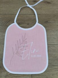 Slab badstof/ stone washed linnen oud roze wit met geborduurde naam geboortekaartje