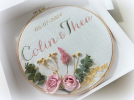 Trouwringhouder geborduurd droogbloemen berkenhouten ring in geschenkdoos oud roze, oud goud, eucalyptus groen
