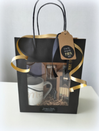 Cadeau tasje vaderdag leren riem, mok Mr. en chocolade