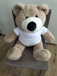 Cadeaupakket stoeltje met beer linnen strik gebreide deken en kaart naam geborduurd  (vanaf prijs)