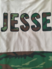 Dekbedovertrek 'camouflage/ army' groen/ bruintinten met naam 140 x 200/220 cm