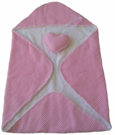 Badcape licht roze wafelstof en wit badstof met hanger hartje