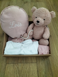 Cadeaupakket wild rose teddybeer ballon hydrofiel geborduurd met naam Jollein