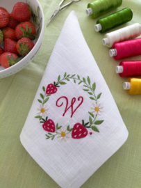 Cadeau bakpakket verjaardag aardbei servet linnen geborduurd letter