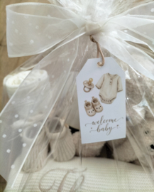 Geboorte cadeau crème/ zandkleur gebreide wiegdeken geborduurd met naam, teddybeer Jollein