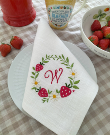 Cadeau bakpakket verjaardag aardbei servet linnen geborduurd letter