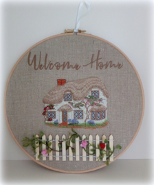 Welkomstbord cottage geborduurd 'Welcome Home' naturel linnen in borduurring