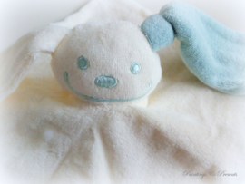 Knuffeldoekje ecru/ stone green oortje met naam geborduurd gepersonaliseerd
