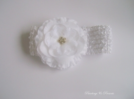 babyhaarbandje wit met witte bloem en strass