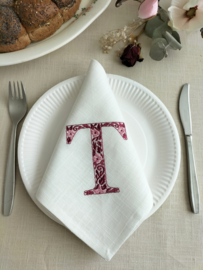 Landelijke linnen off white servet 'letter' gepersonaliseerd geborduurd bordeaux chinoiserie