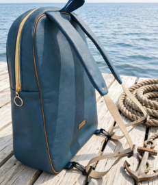 Rugzak jongens nautisch marineblauw kunstleer met geborduurde naam