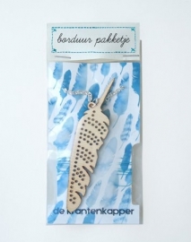 embroidery feather Blue