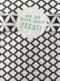 Stickers wie dit leest viert feest - Groen