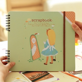 Scrapbook Alice and the mirror