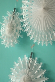 Paper Snowflakes white