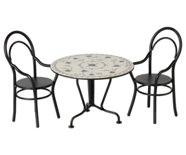 Maileg eettafel met 2 stoelen