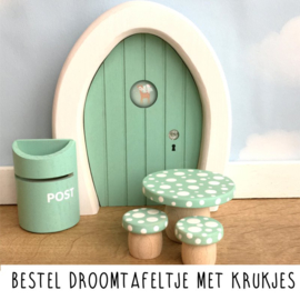 Droomdeurtjes Droomtafeltje met krukjes Lentegroen