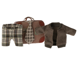 Pre-order Maileg Jacket, pants and tie in suitcase, Grandpa mouse