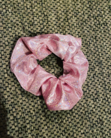 Scrunchie licht roze satijn glimmend