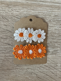 Alligator clips met madeliefjes (Oranje/wit