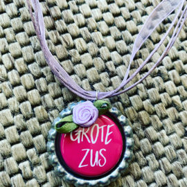 Grote zus ketting (Lila)