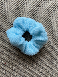 Teddy scrunchie licht blauw