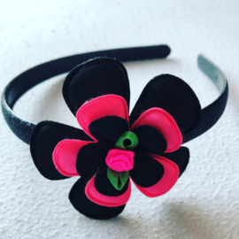 Daideem. met bloem Zwart/Neon Roze