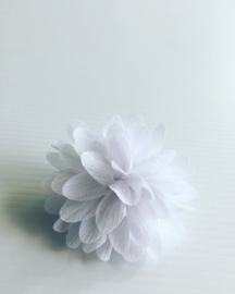 Glitter bloem met haar elastiekje (wit)