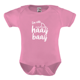 Baby romper: Een echte haaij baaij