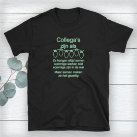 Volwassen T-shirt: Collega's zijn als kerstlampjes ze hangen altijd samen sommige werken niet sommige zijn in de war