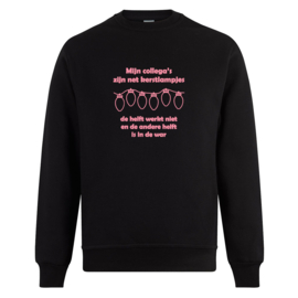 Foute kerst sweater: Mijn collega’s zijn net kerstlampjes, de helft werkt niet en de andere helft is in de war