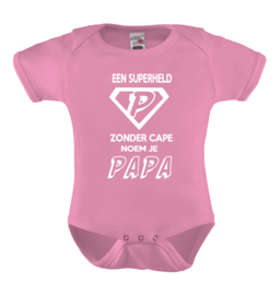 Baby romper: Een superheld zonder cape noem je papa
