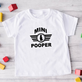 Kinder T-shirt met de opdruk: Mini pooper (baby)
