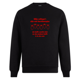 Foute kerst sweater: Mijn collega’s zijn net kerstlampjes, de helft werkt niet en de andere helft is in de war