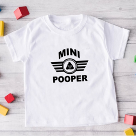 Kinder T-shirt met de opdruk: Mini pooper (drol)