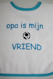 Opa is mijn voetbal vriend