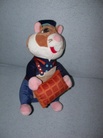 AJ-2093  Albert Heijn hamster met wafel - denk ik - 27 cm