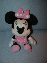 M-708  Disney Classic Plush Collection Minnie Mouse - 20 cm