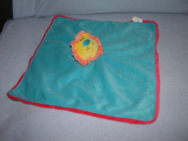 KP-1122  Nino & Ideas kroeldoek leeuw