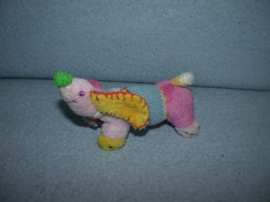 H-483  Happy Horse hond Mini Pink Dinkey 2008 - 18 cm