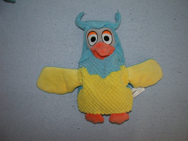 E-670  Fabeltjeskrant handpop Meneer de Uil - 24 cm