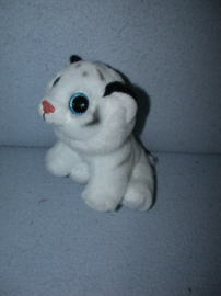 QZ-1459  Ty Velvety sneeuwtijger Tundra 2021 - 15 cm