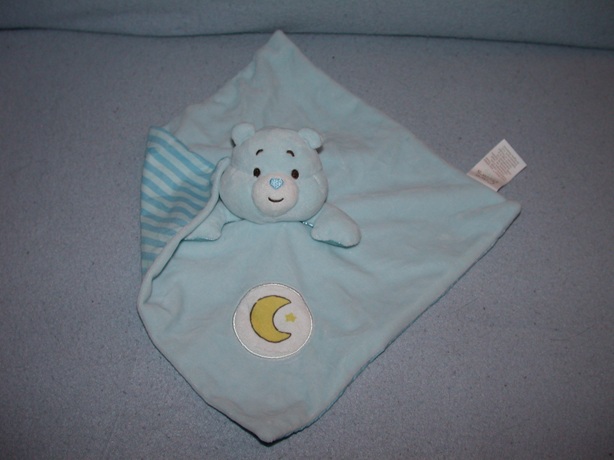 B-1952  Care Bears kroeldoek Troetelbeertje