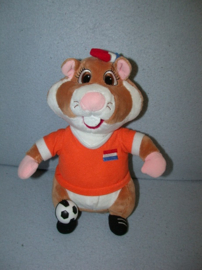 AJ-1776  Albert Heijn hamster als voetballer - meisje - 27 cm