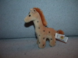 AJ-2066  Bauer giraffe 10 x 12 cm