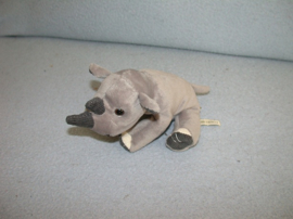 KP-2715  Born in Africa neushoorn - 16 cm